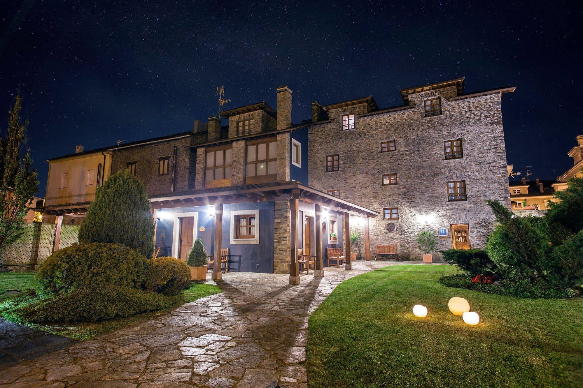 Hotel Pleamar Puerto de Vega Eksteriør billede